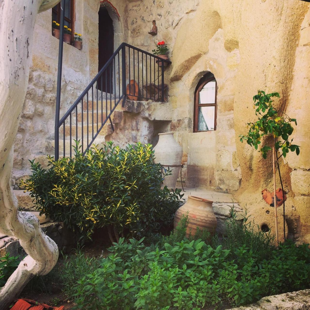 Lamihan Cave Hotel Ortahisar Exterior photo